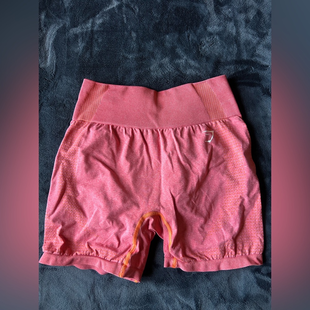 GYMSHARK SHORTS